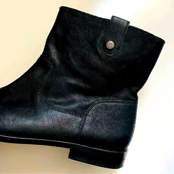 Arturo Chiang Leather Ankle Booties - Picture 5 of 8